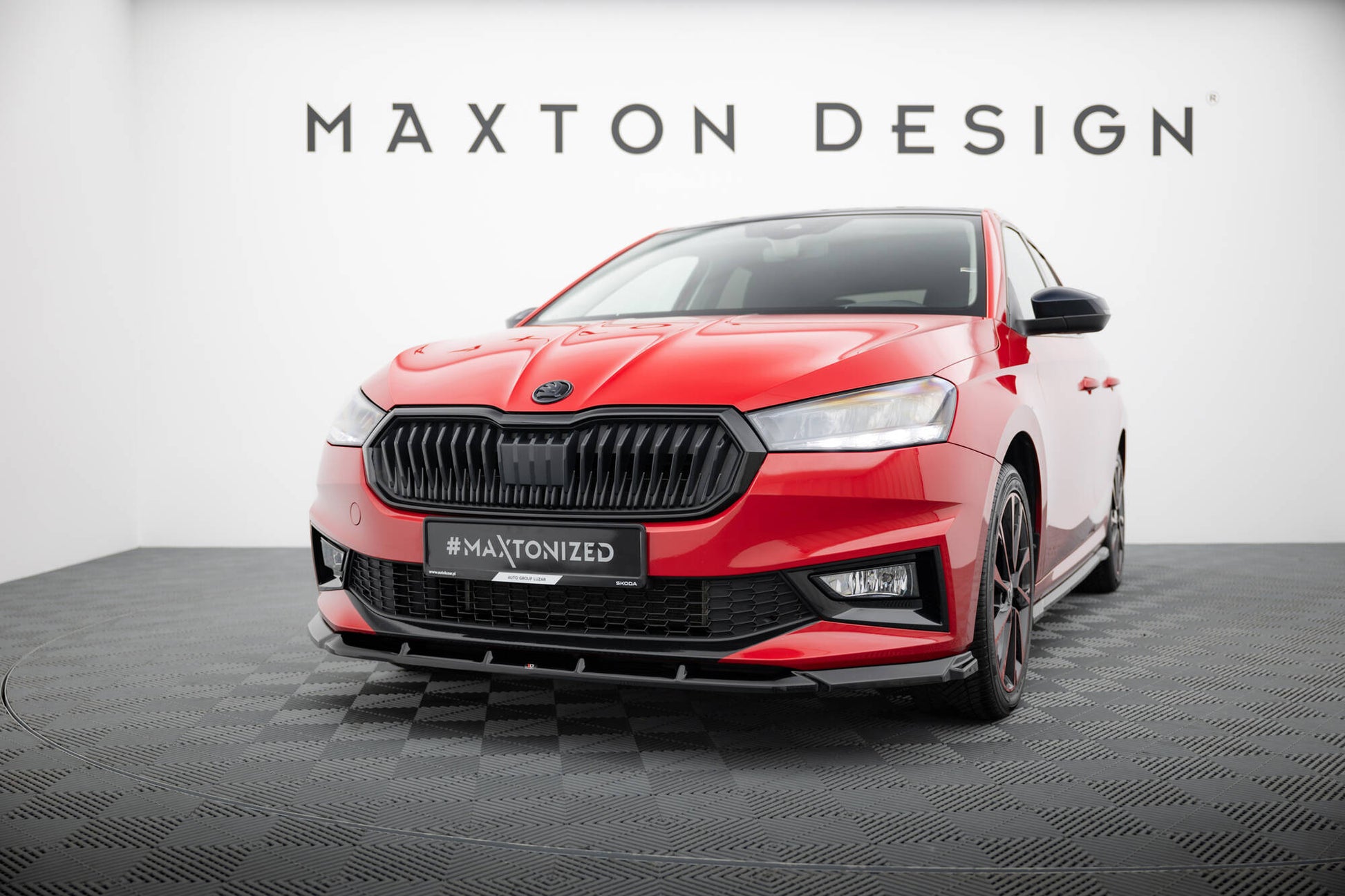 Maxton Front Ansatz für Skoda Fabia Mk4 schwarz Hochglanz