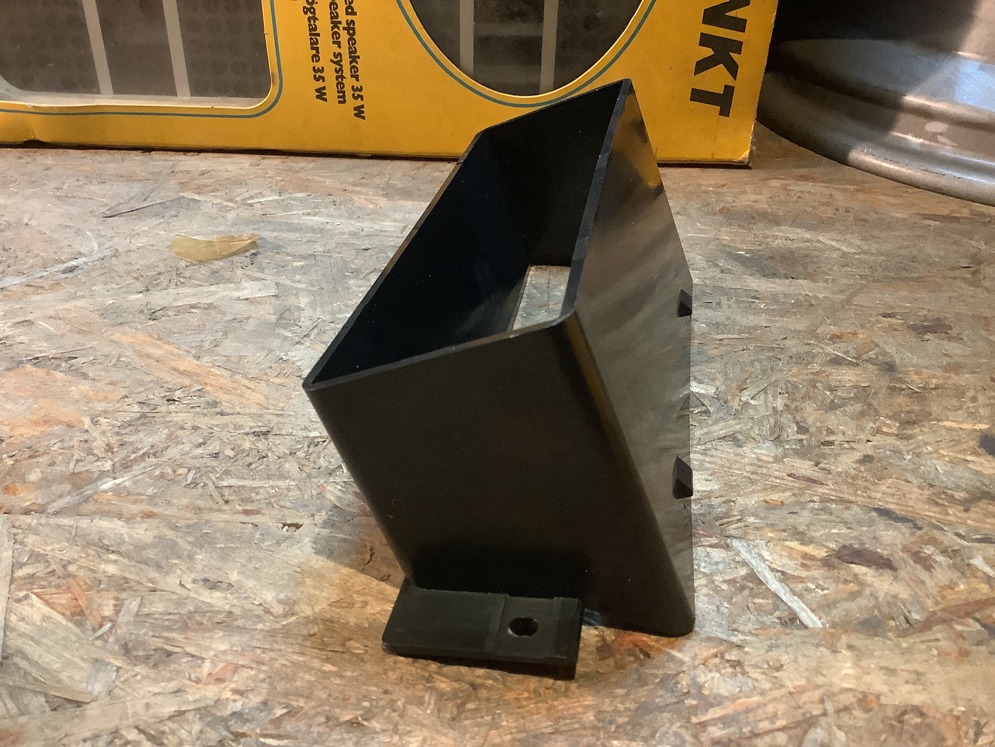 Opel Astra F Einbauschacht Radio Original GM OPEL NEU