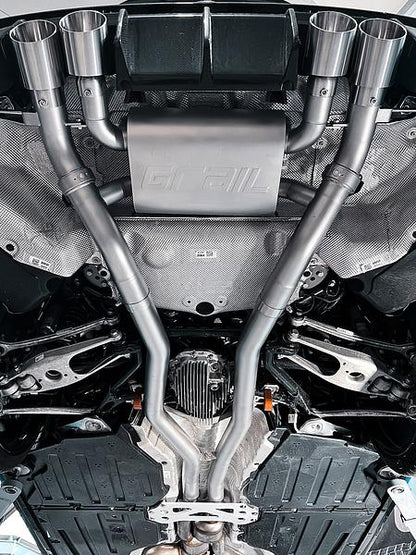 Grail Auspuffanlage BMW G8x M3/M4 3-Zoll Edelstahl Endrohre Montage bei Grail