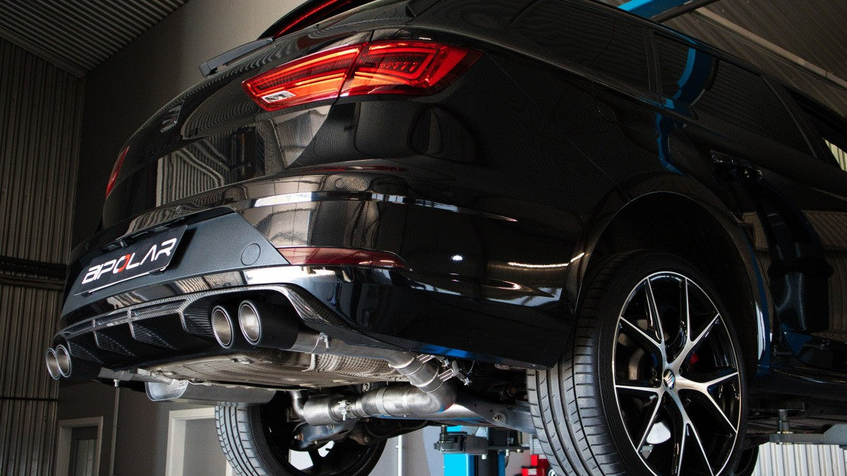 Grail Auspuffanlage Seat Leon Cupra R ST (DNUE) 3-Zoll 4-flutig Carbon Endrohre an Serie Montage bei Grail