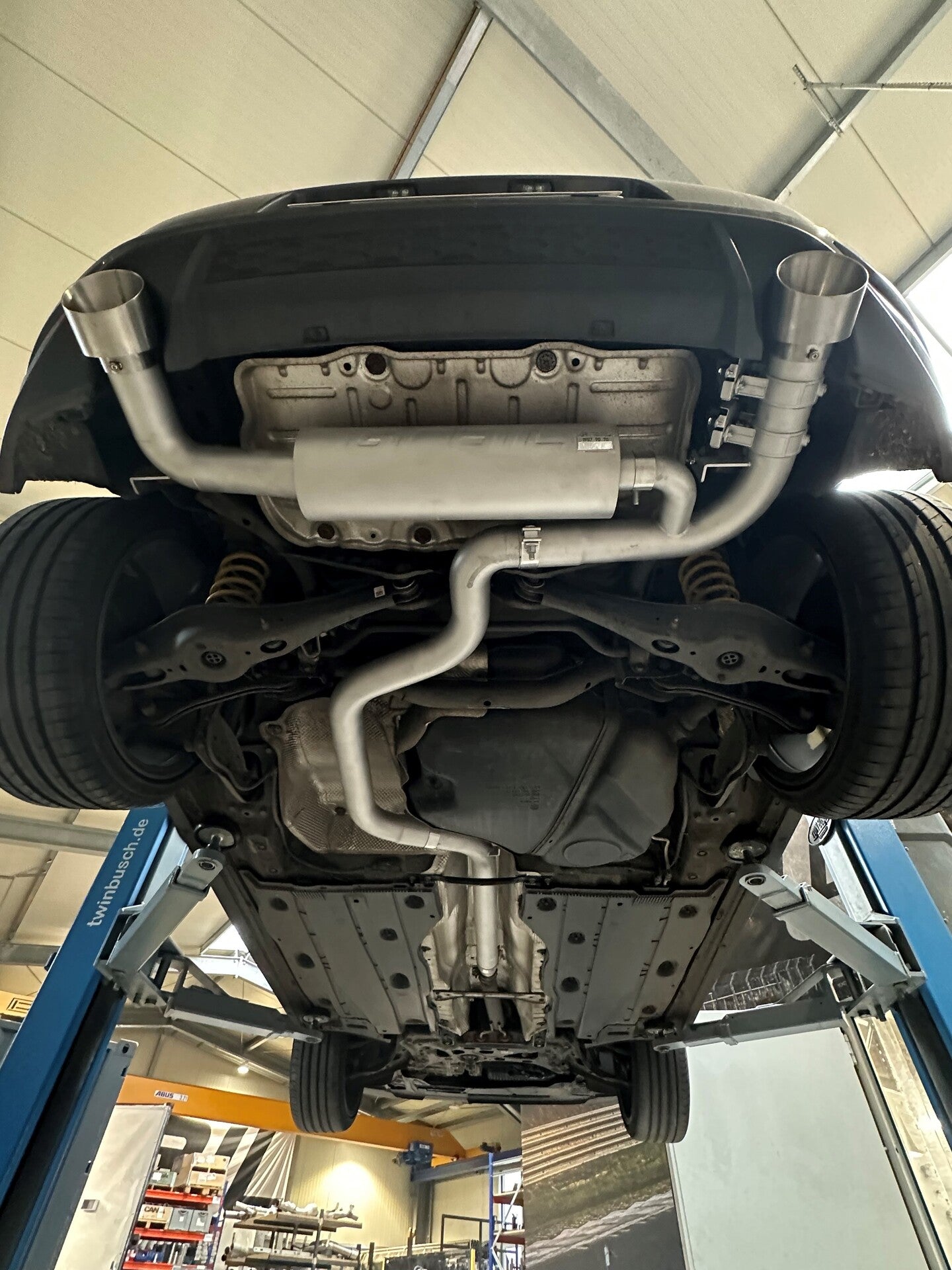 Grail Auspuffanlage Volkswagen Golf 7 GTI 3-Zoll Edelstahl Endrohre Ø 115mm an HJS DKTB (FL perf. OPF) glasperlengestrahlt