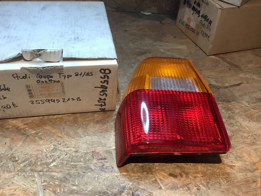 Audi Coupé Typ Quattro Bj. 81-85 Rückleuchte links Original Genuine Parts NEU