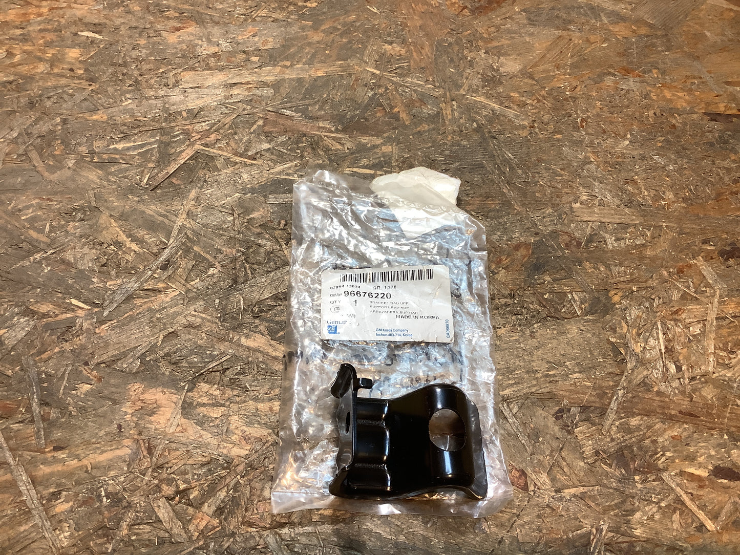Chevrolet Spark Bj. 13-15, 1,2L- L4 Kühleroberhalterung Original GM NEU