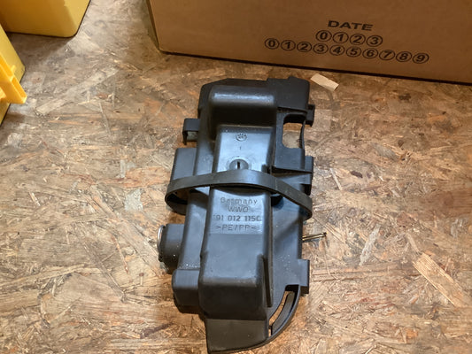 VW Golf II, VW Jetta II Abdeckung Wagenheber Original VW NEU