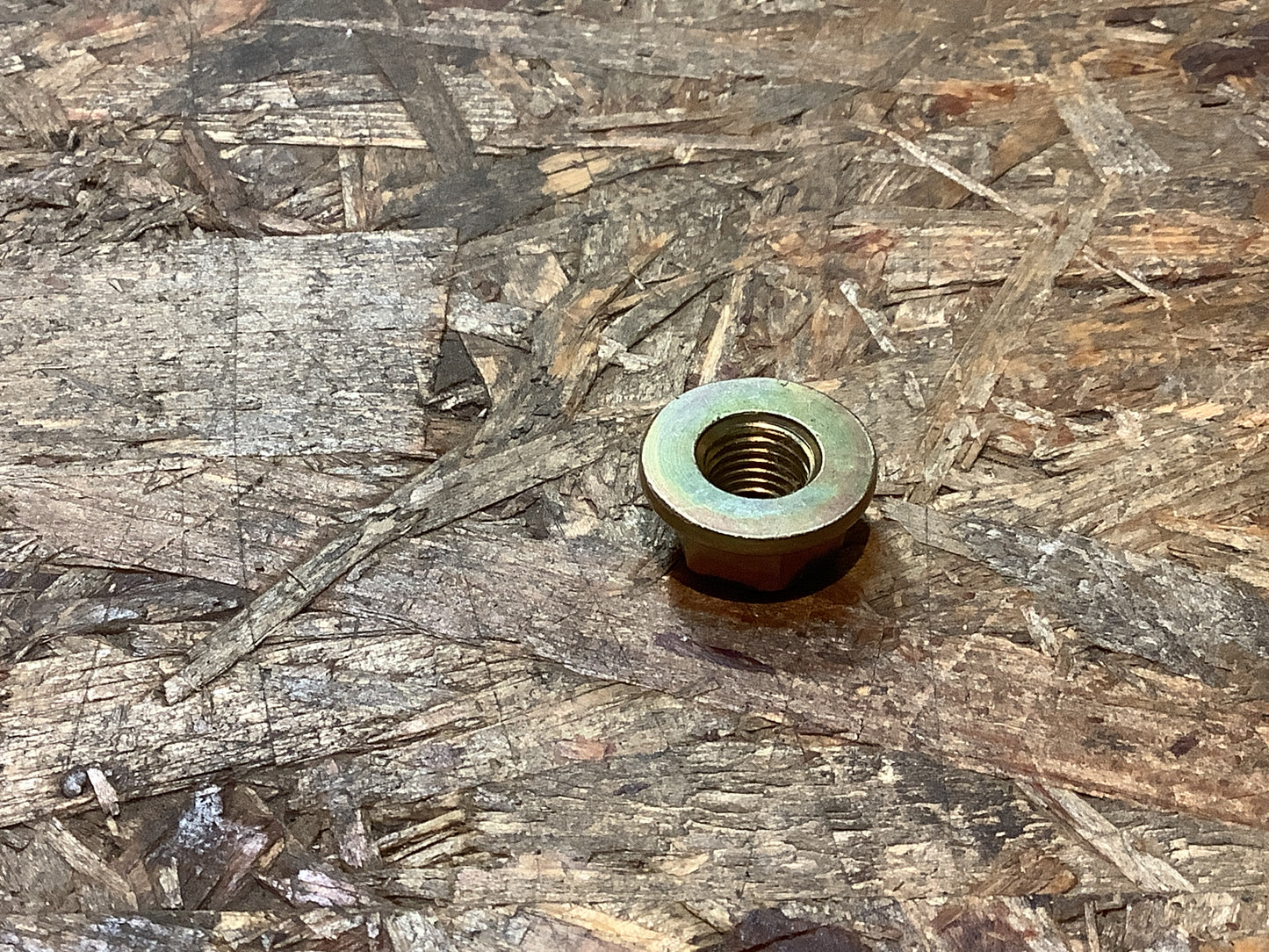 Chevrolet Lanos (T100) Mutter (linkslenkung) an Bremse (ABS-System) Original GM NEU