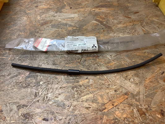 Mitsubishi Pajero L144G, Bj.89-91; Mitsubishi Montero L144G, Bj.89-91 Kraftstoffschlauch Original Mitsubishi NEU