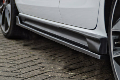 CUP Seitenschwellersatz mit Flaps/Schacht Hyundai i30 Fastback N Carbon