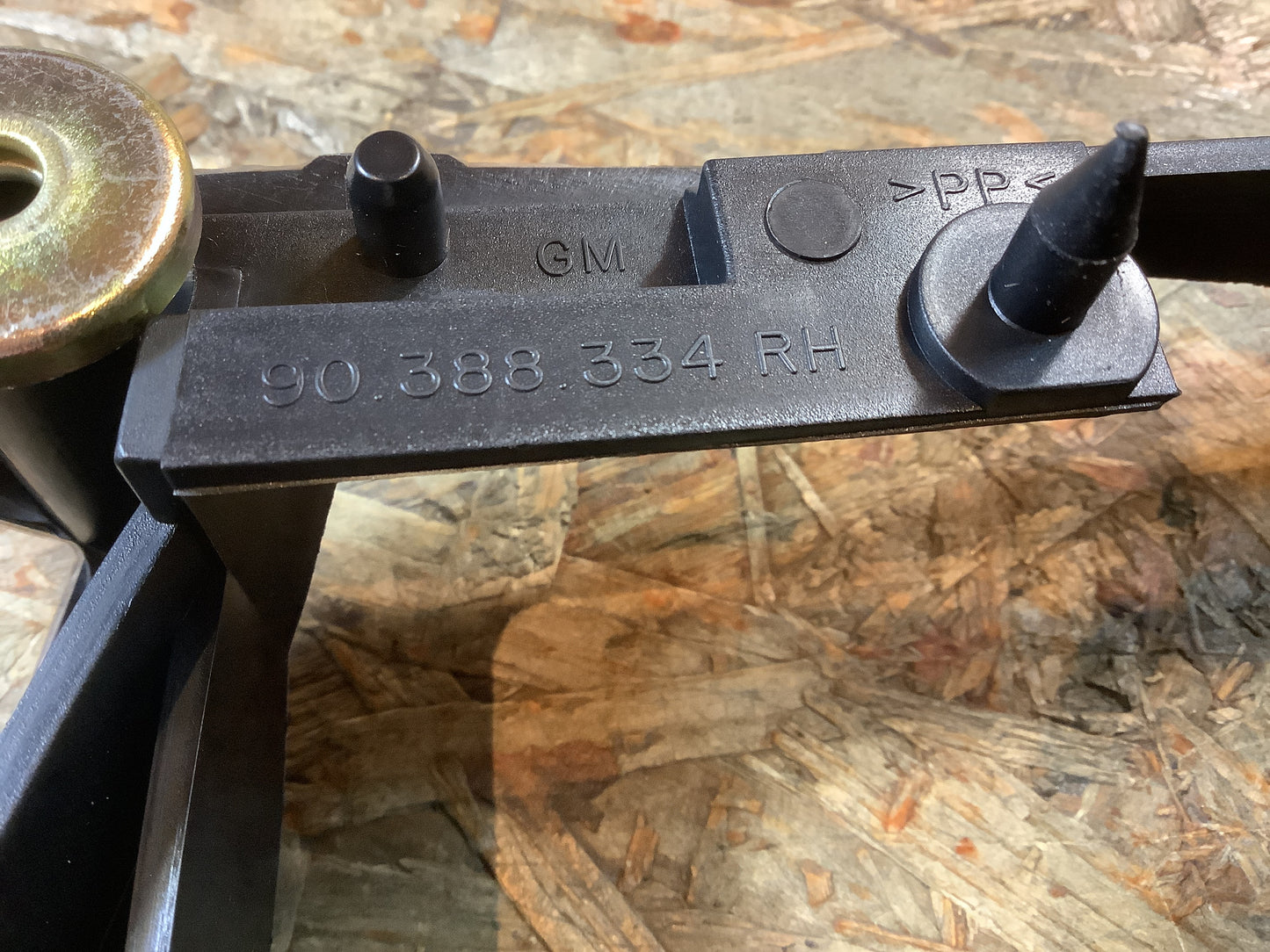 Corsa B Haltegriff Tür vorne rechts Original GM NEU