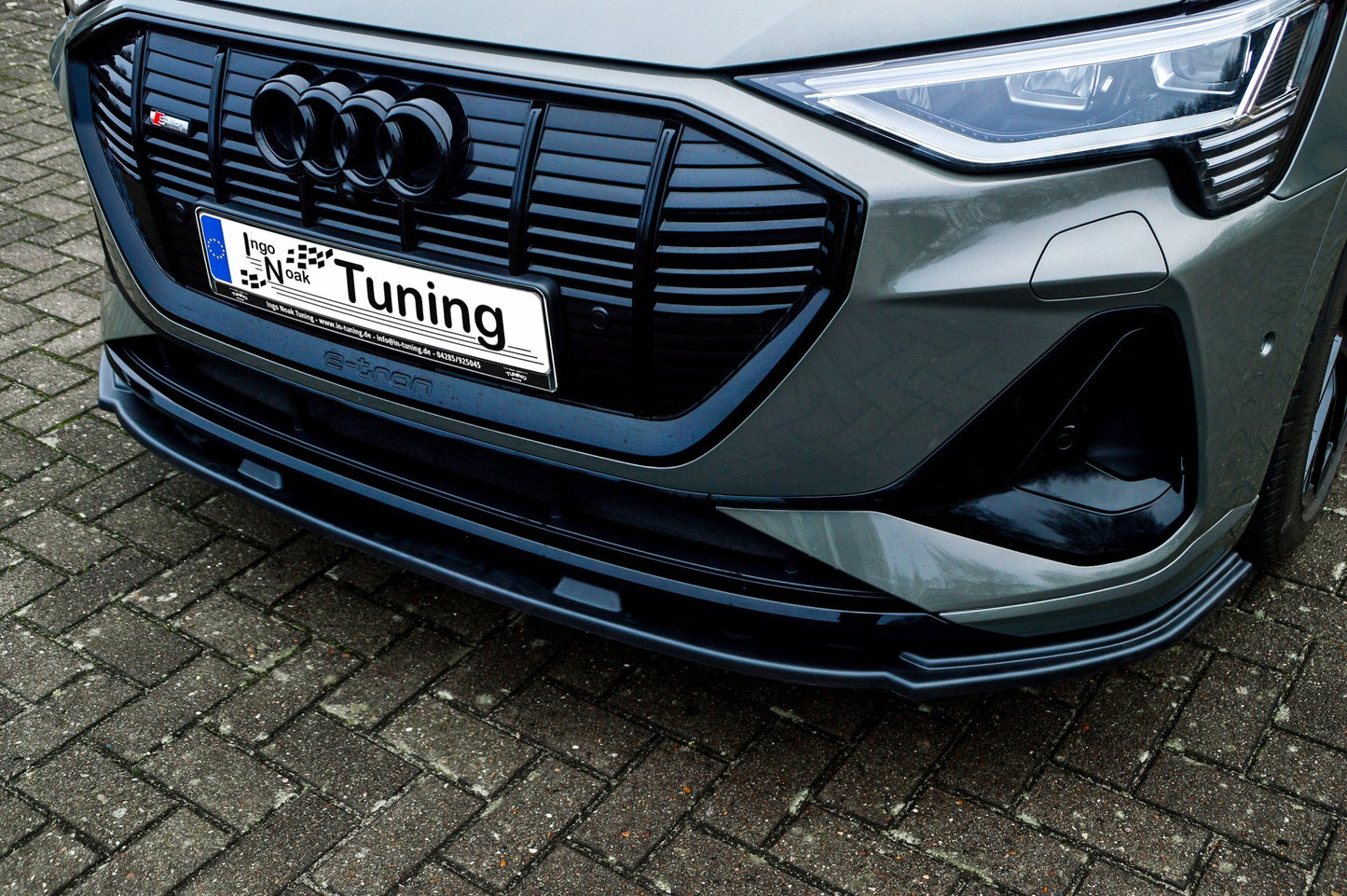 CUP Frontspoilerlippe ABS Audi e-tron Quattro Sportback Schwarz Glanz