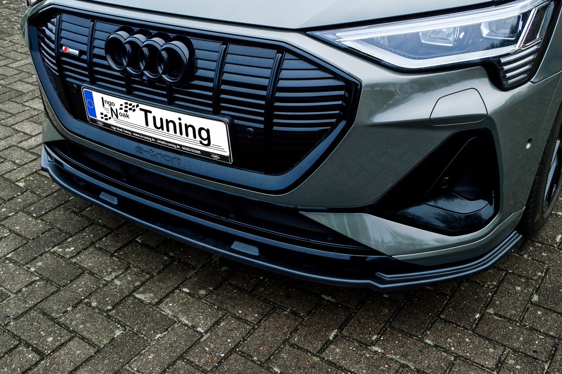 CUP Frontspoilerlippe ABS Audi e-tron Quattro Sportback Schwarz Glanz