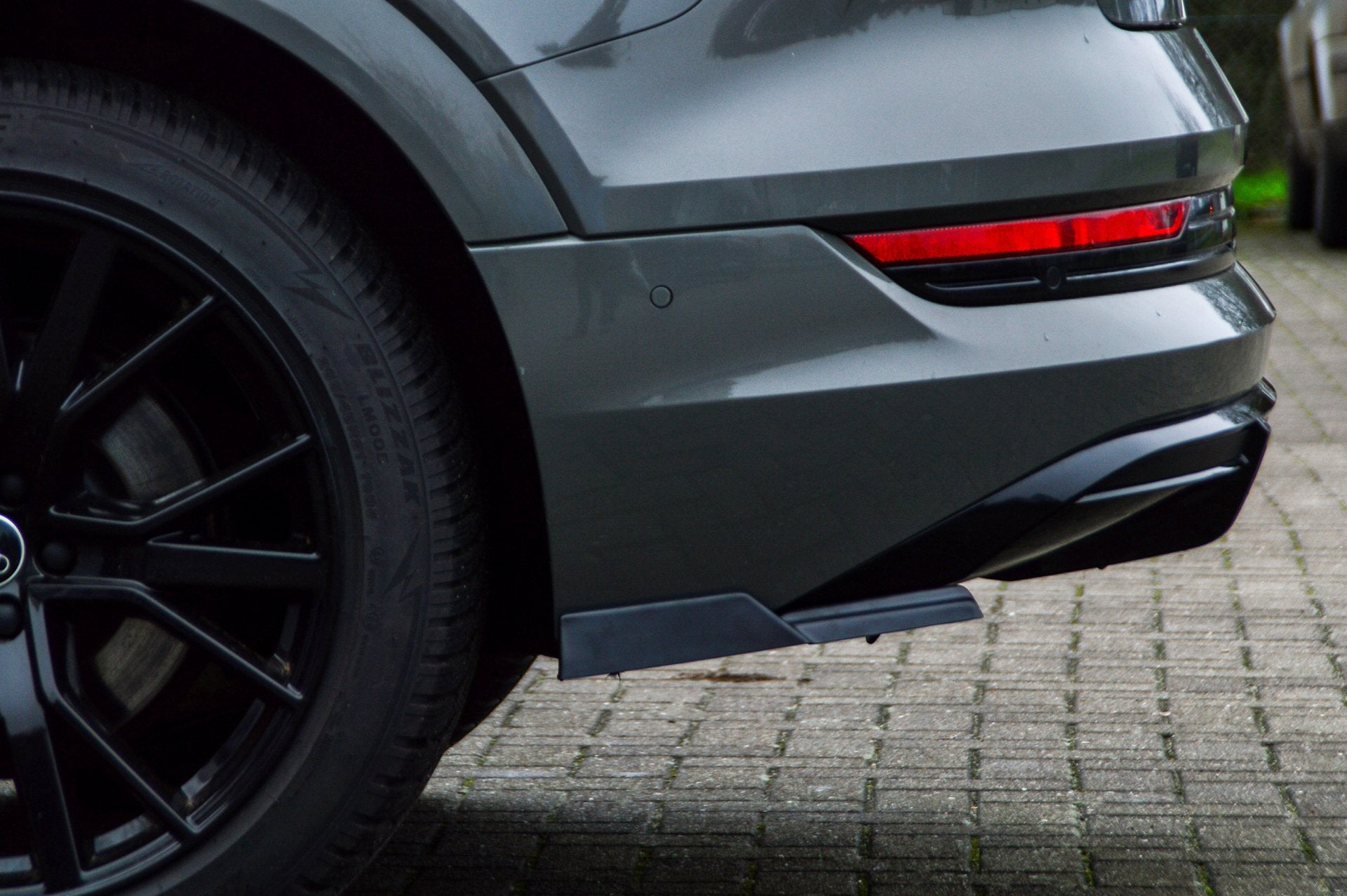 Heckansatz Seitenteile ABS Audi e-tron Quattro ab Bj.:2018 - Carbon
