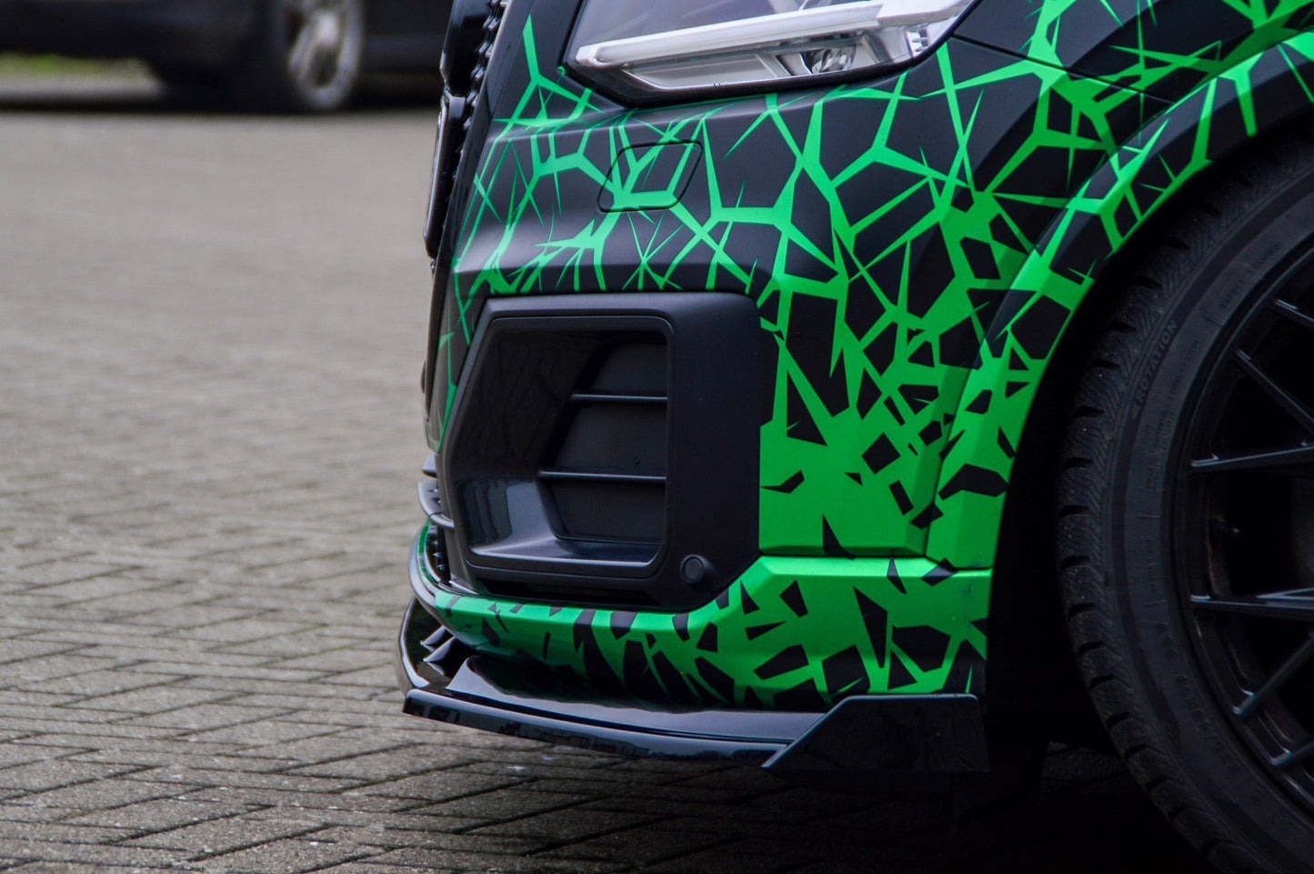 CUP Frontspoilerlippe ABS mit Seitenwing Audi Q2 GA, MK1 Schwarz Matt