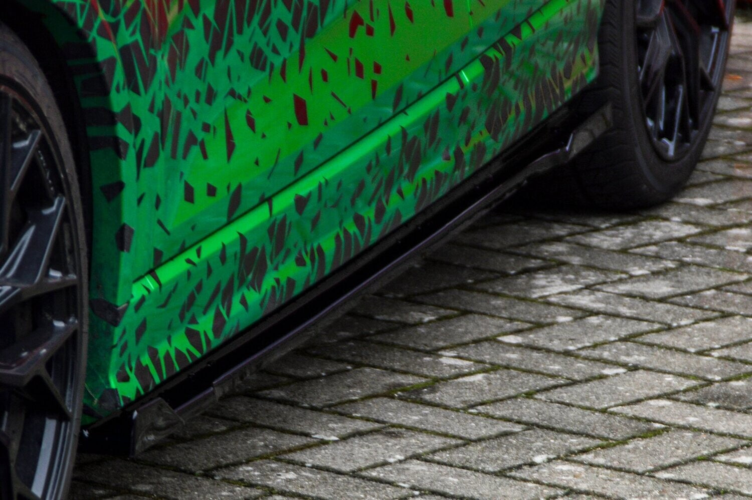Seitenschwellersatz mit Wing Audi Q2 GA, MK1 Bj.: 2016-2020 Schwarz Matt