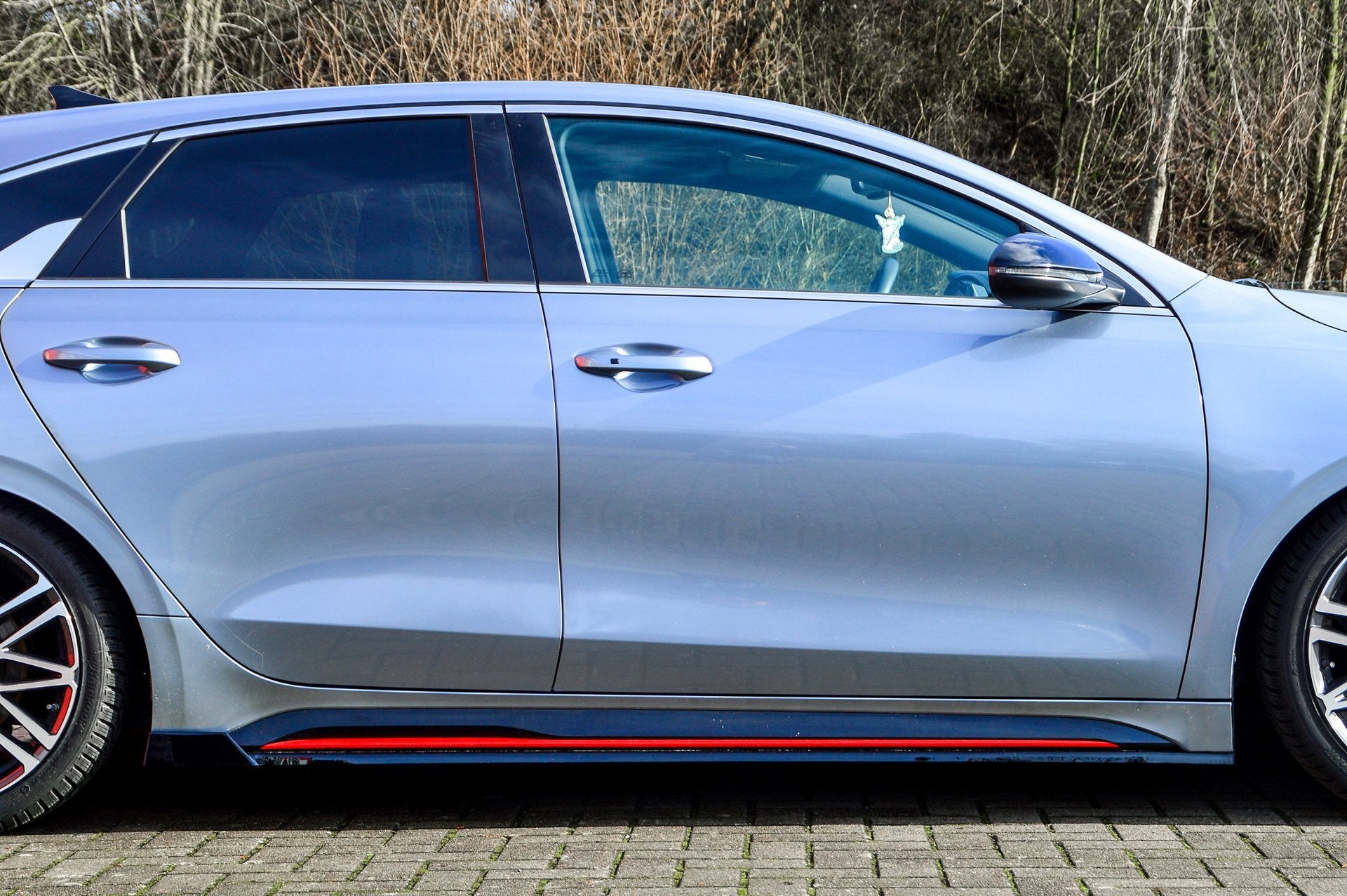 CUP Seitenschwellersatz mit Wing hinten Kia Pro Ceed GT Schwarz Glanz