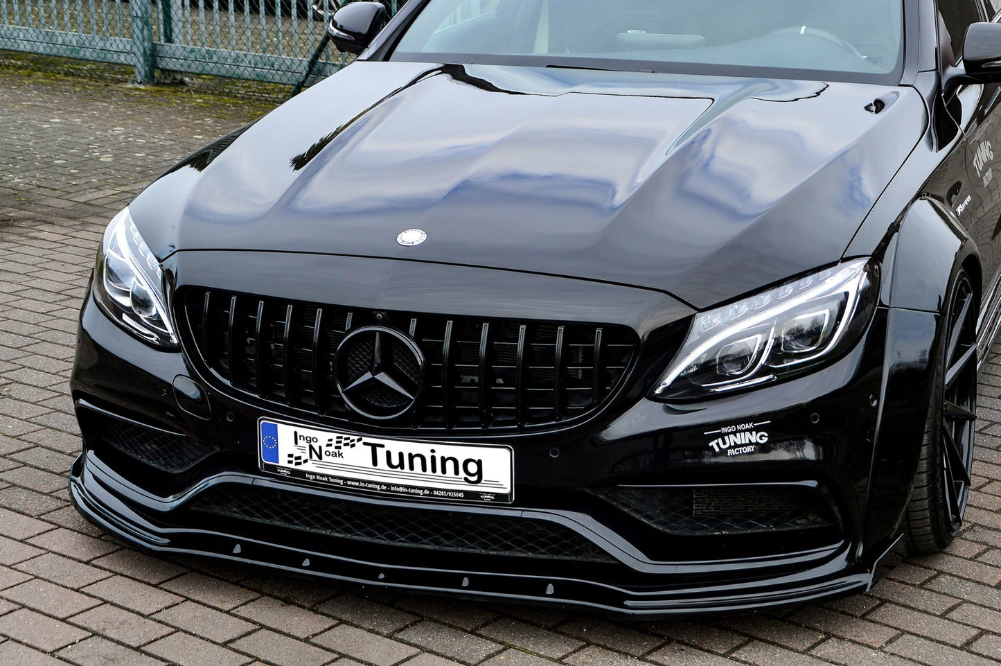 CUP Frontspoilerlippe mit Seitenwing Mercedes Benz C63 AMG C205+A205 Coupe/ Cabrio Schwarz Glanz