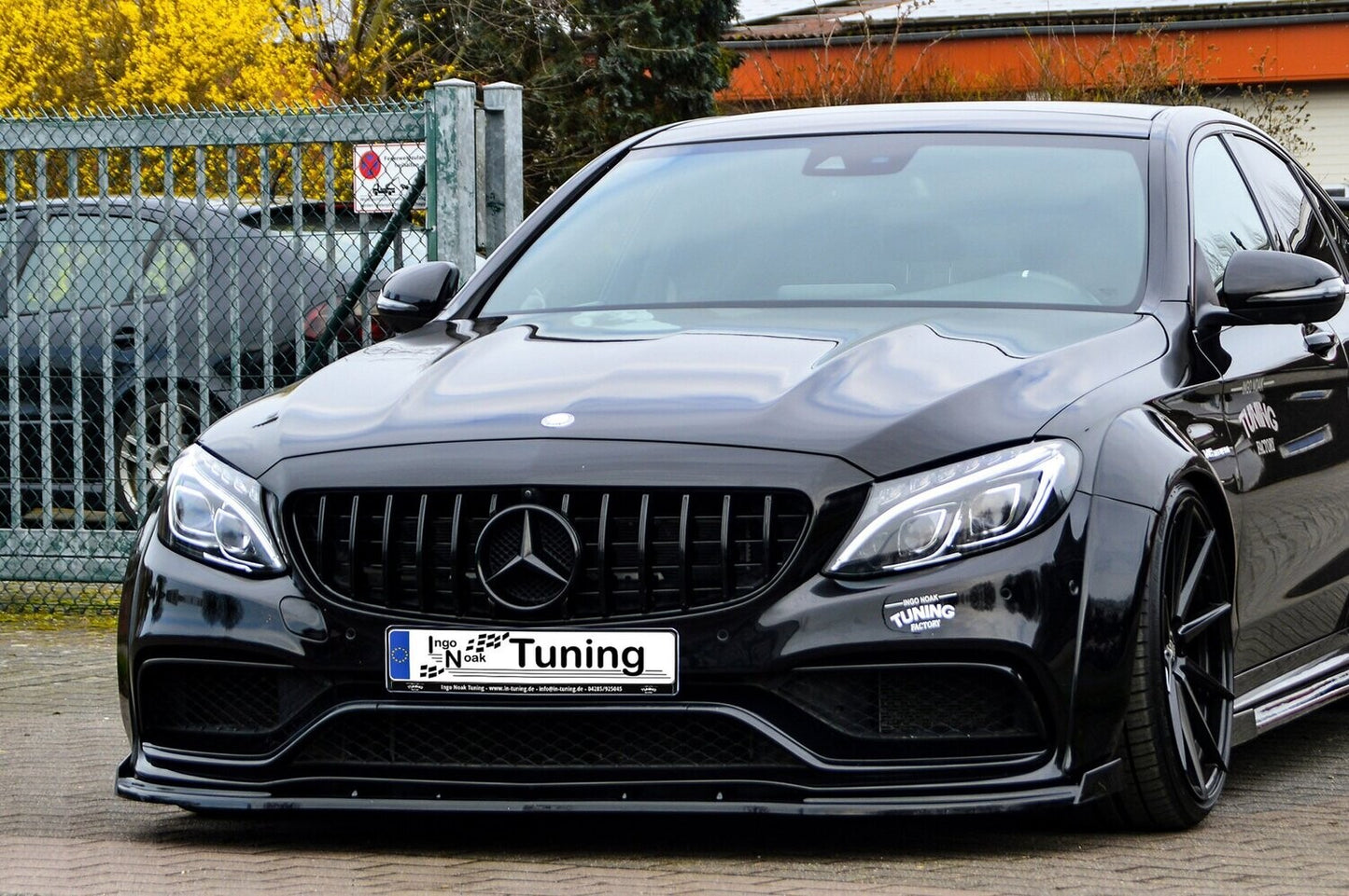 CUP Frontspoilerlippe mit Seitenwing Mercedes Benz C63 AMG C205+A205 Coupe/ Cabrio Schwarz Glanz