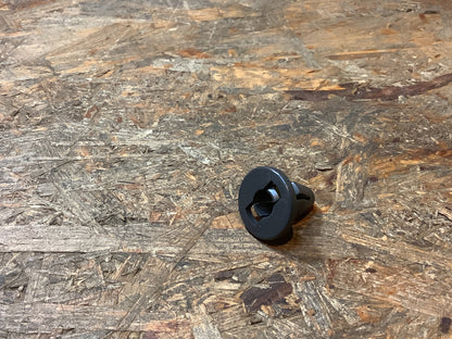 Mitsubishi Space Star, DG4A, Bj. 00-01 Clip, Stoßfänger vorne Original Mitsubishi NEU