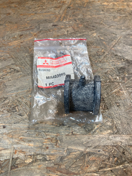 Mitsubishi Carisma, Colt Lagerbuchse, Stabilisator Original Mitsubishi NEU