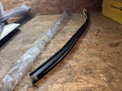 VW Golf 2, VW Jetta 2 ab 10.89 Zierleiste, Tür V.R Original VW NEU