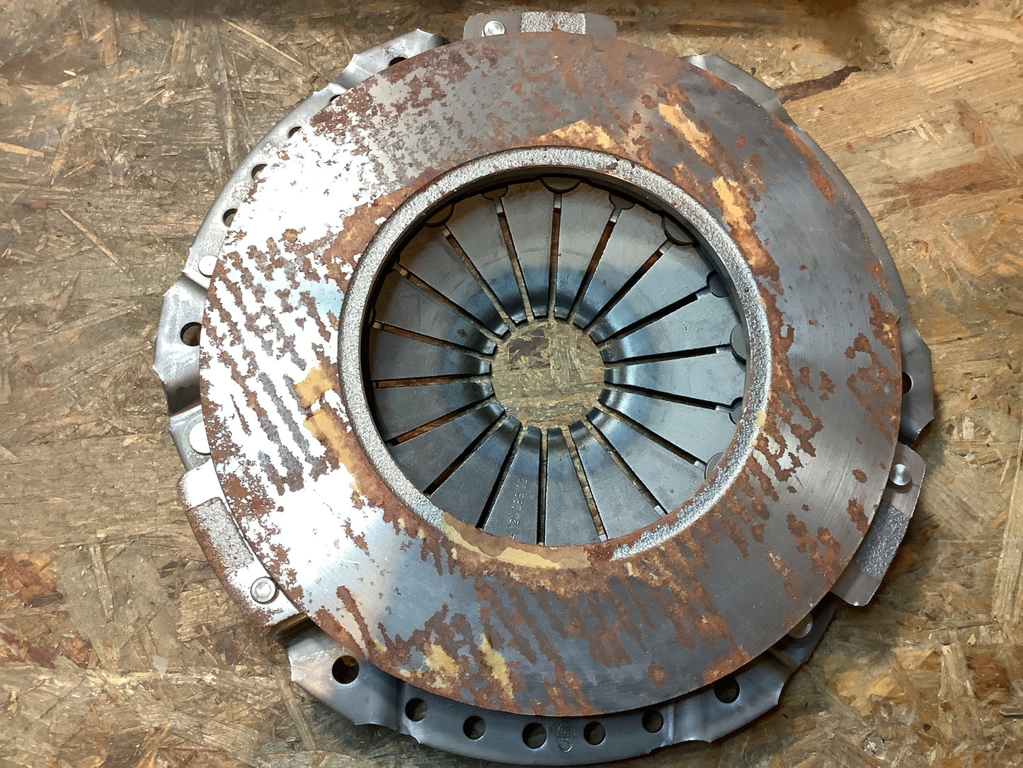 Opel Omega A 2,4L Kupplungsdruckplatte Original GM NEU