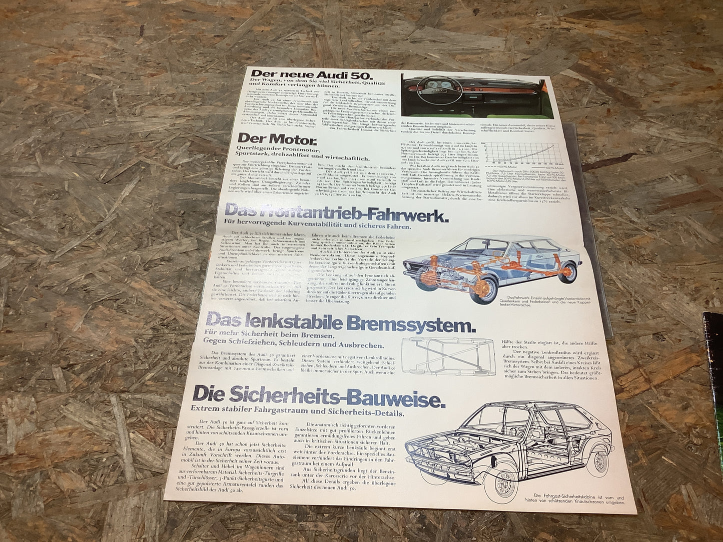Der Neue Audi 50 Zeitschrift + Poster August/September 1974
