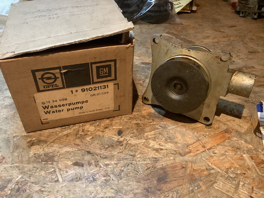 Bedford Wasserpumpe Original Opel NEU
