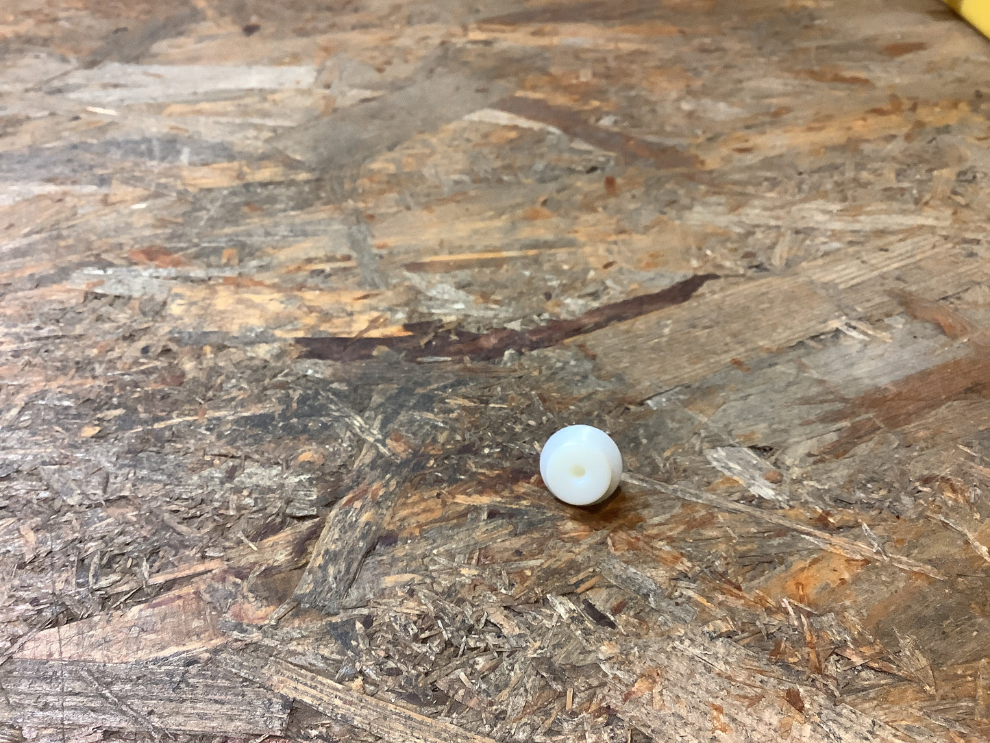 Mitsubishi Evo 7-9 Clip an Einstiegsleiste Original Mitsubishi NEU