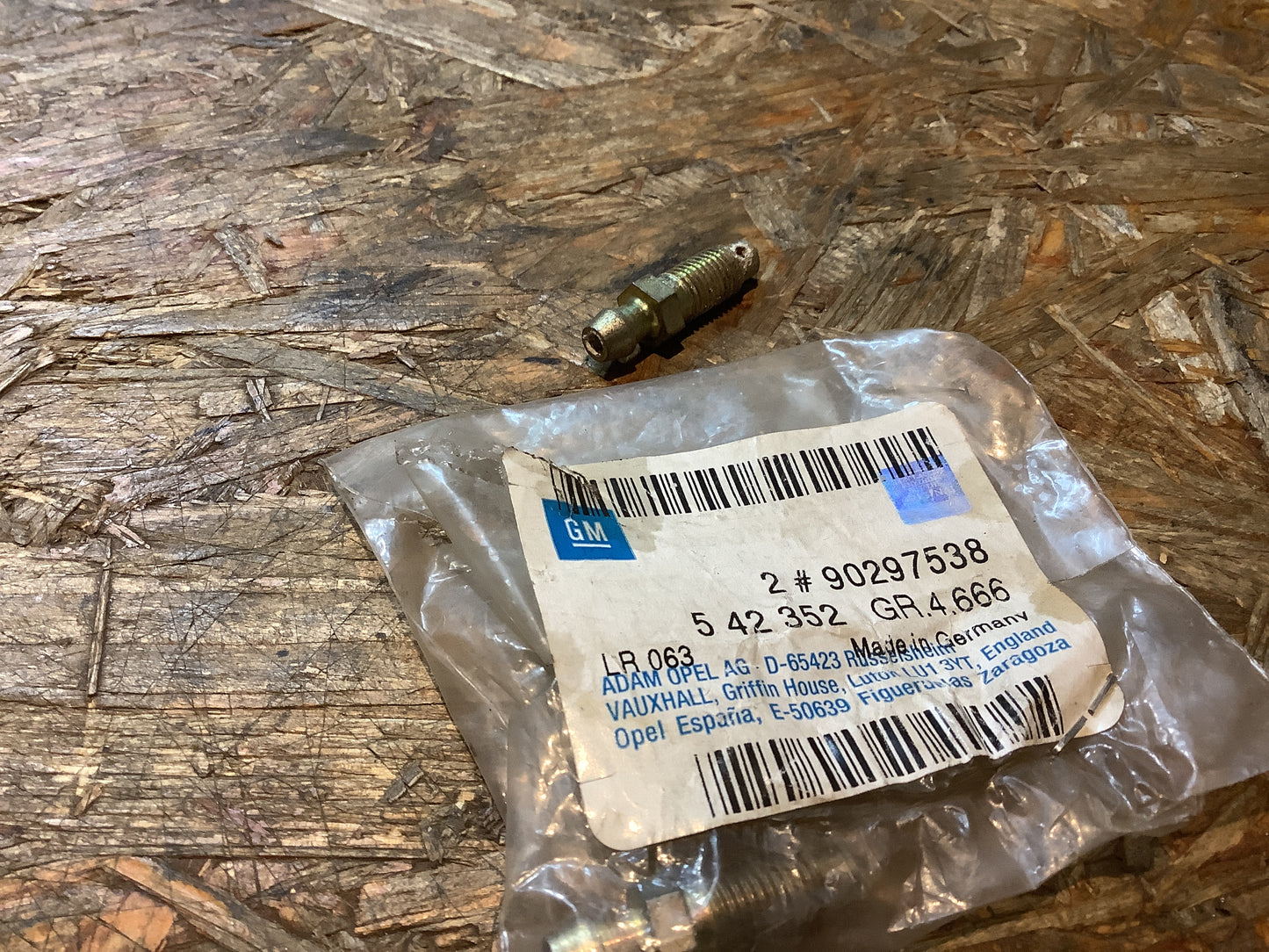 Opel Kadett E, Astra F Entlüftungsventil, Bremse hinten Original GM NEU