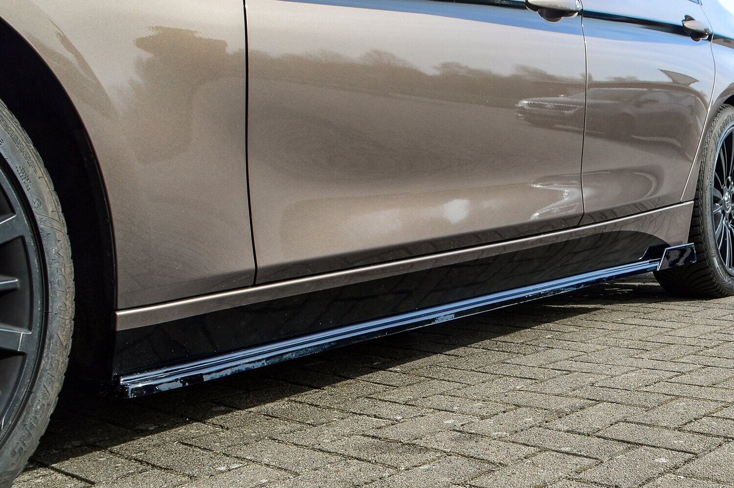 CUP 3 Seitenschweller BMW 3er F30/ F31 Bj.: 2011 - 2015 Schwarz Glanz