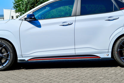 CUP Seitenschwellersatz mit Wing vorne Hyundai Kona N-Line Schwarz Glanz