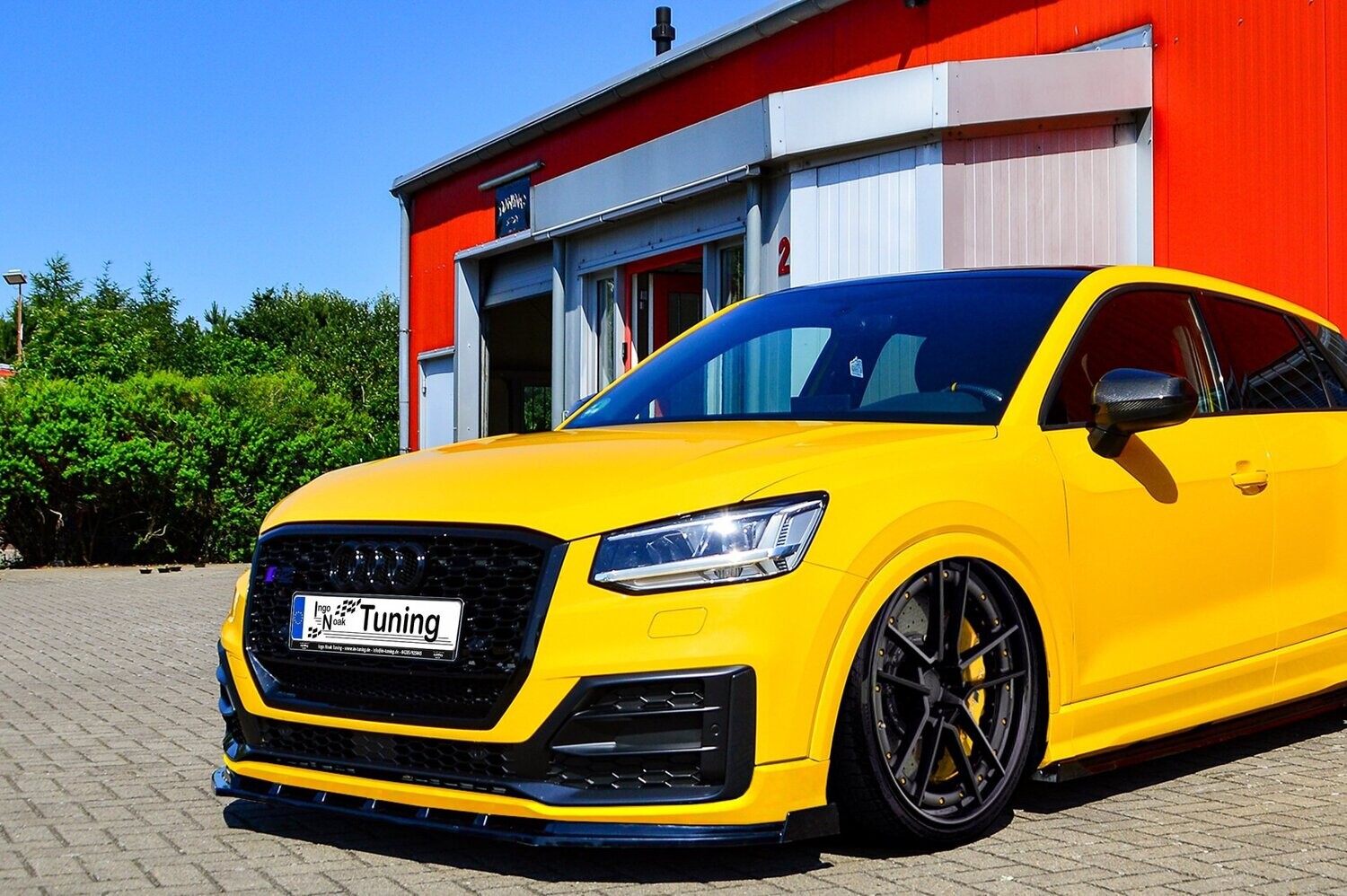 CUP Frontspoilerlippe ABS mit Seitenwing Audi Q2 GA, MK1 Sport Schwarz Glanz