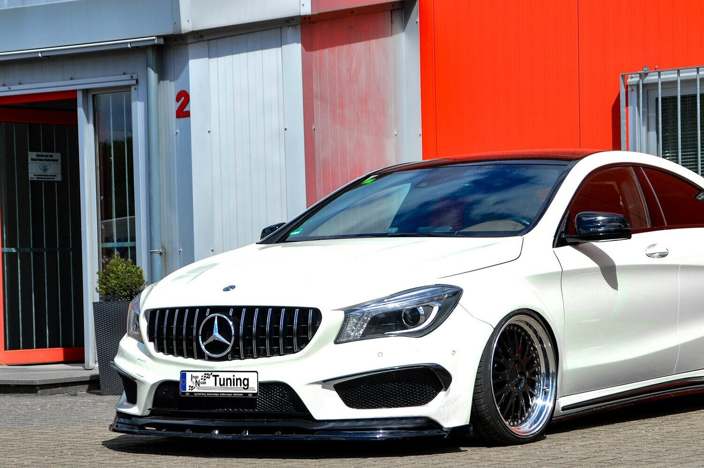 CUP Frontspoilerlippe mit Seitenwing Mercedes Benz CLA C117 / 245G Schwarz Glanz