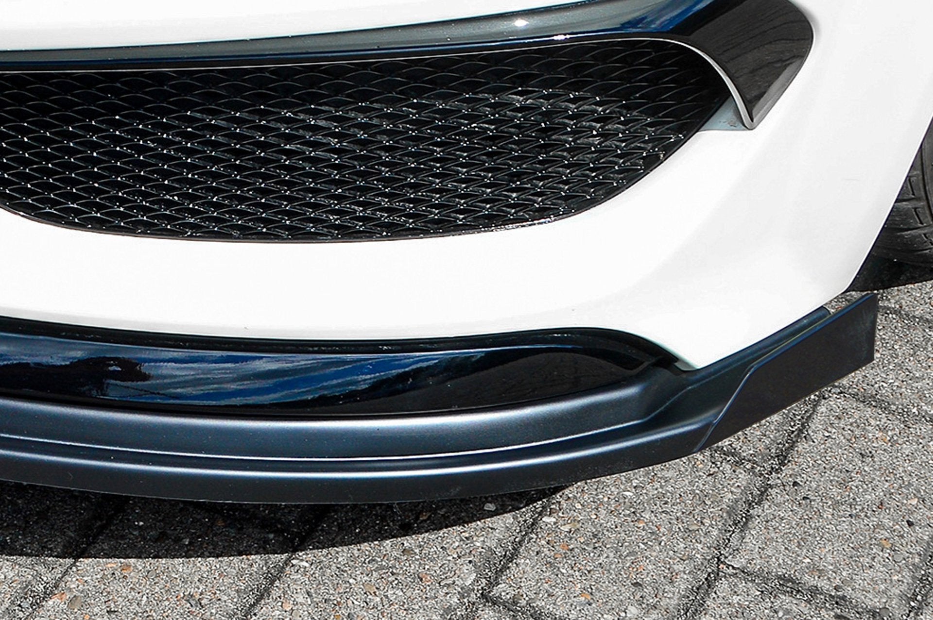 CUP Frontspoilerlippe ABS mit Seitenwing Mercedes Benz CLA C117 / 245G Carbon