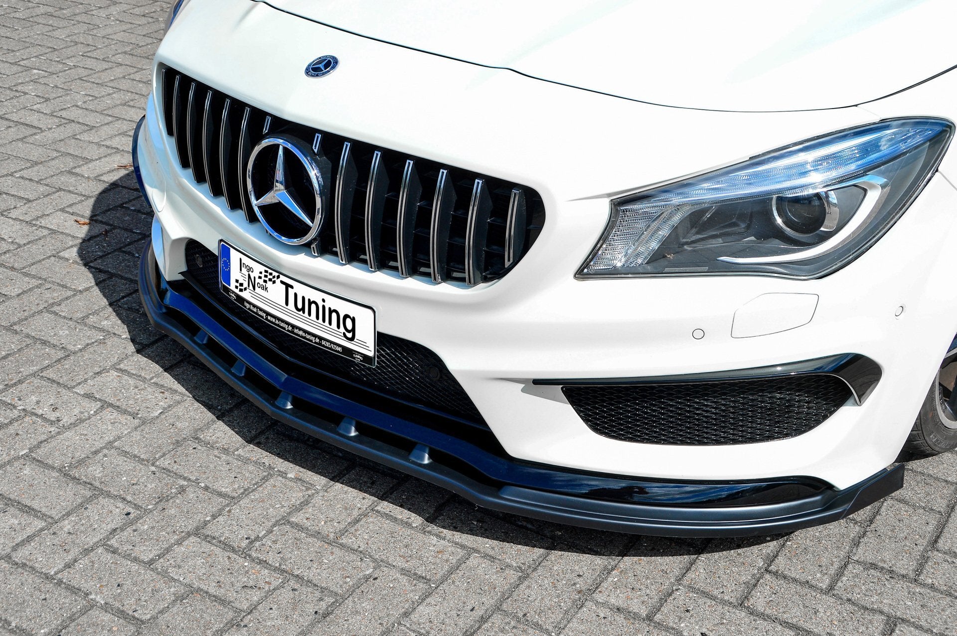 CUP Frontspoilerlippe mit Seitenwing Mercedes Benz CLA C117 / 245G Schwarz Matt