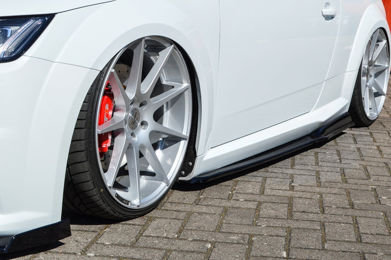 CUP Seitenschweller Wing Audi TT 8S Bj.: 2014-2018 Schwarz Glanz