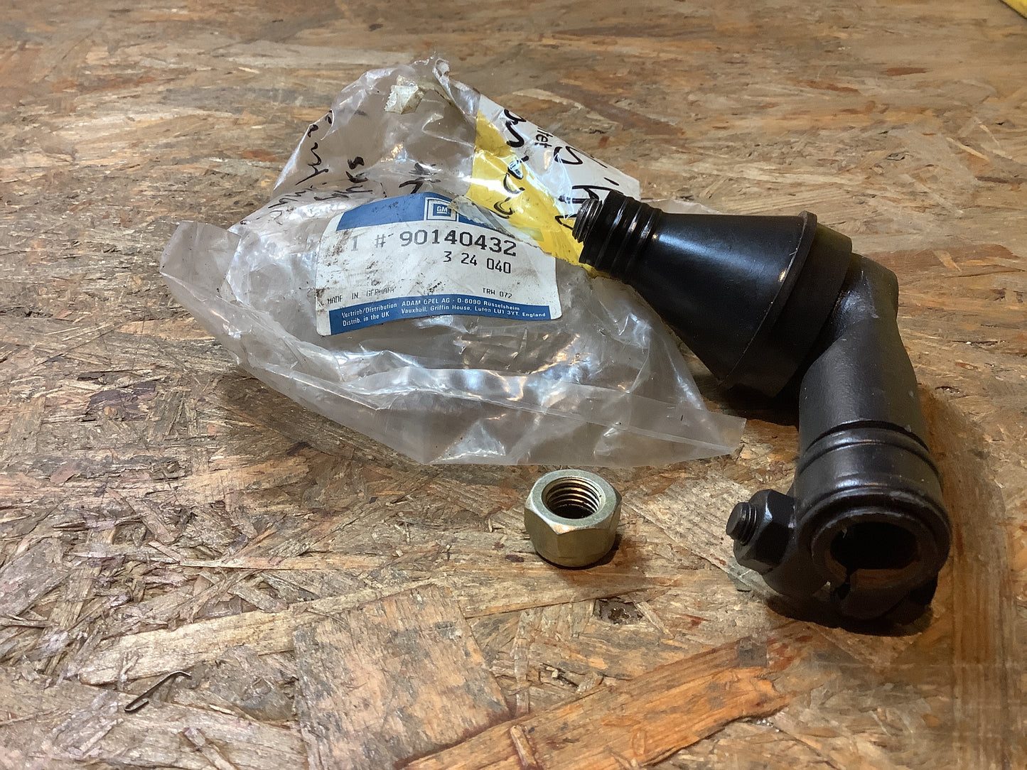 Kadett Caravan Spurstangenkopf links Original GM NEU