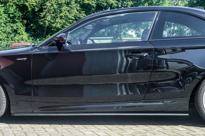 CUP Seitenschweller BMW 1er E82//88 Bj.: 2007-2013 Schwarz Matt