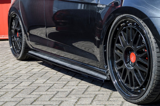 CUP Seitenschweller Volkswagen Golf 7 GTI + GTD Typ AU Schwarz Matt