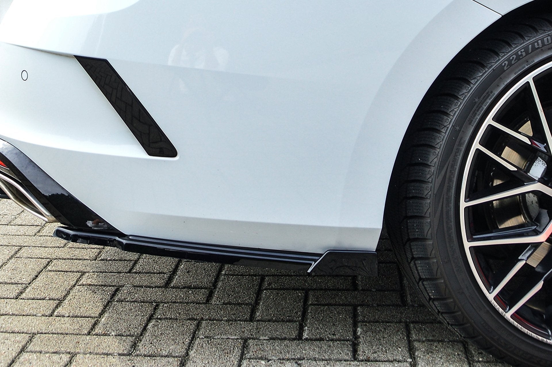 Heckansatz Seitenteile ABS Skoda Octavia RS, NX, Combi Schwarz Glanz