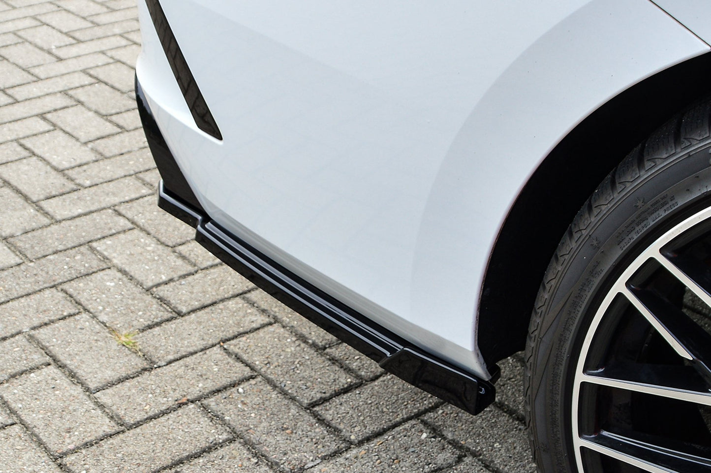 Heckansatz Seitenteile ABS Skoda Octavia RS, NX, Combi Schwarz Glanz