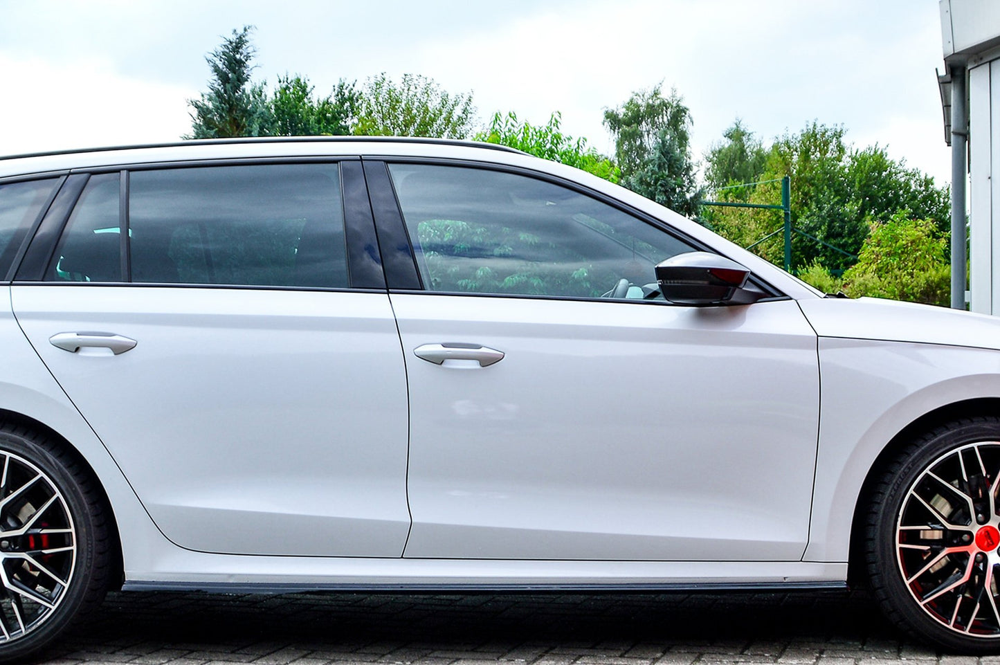 CUP Seitenschwellersatz ABS Skoda Octavia RS, NX, Combi Schwarz Matt