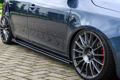CUP Seitenschwellersatz mit Seitenwing Skoda Fabia RS II 5J Carbon