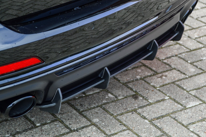 Gefräster Heckansatz Audi A6 + S6 Typ C8, 4K ab Bj.:2018 Schwarz Matt