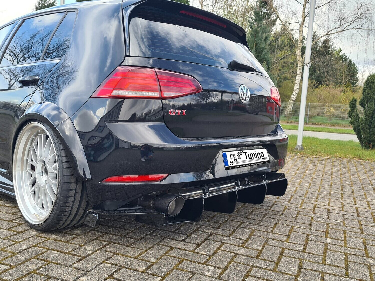 Gefräster Heckansatz Volkswagen Golf 7 GTI + GTD Typ AU Schwarz Matt