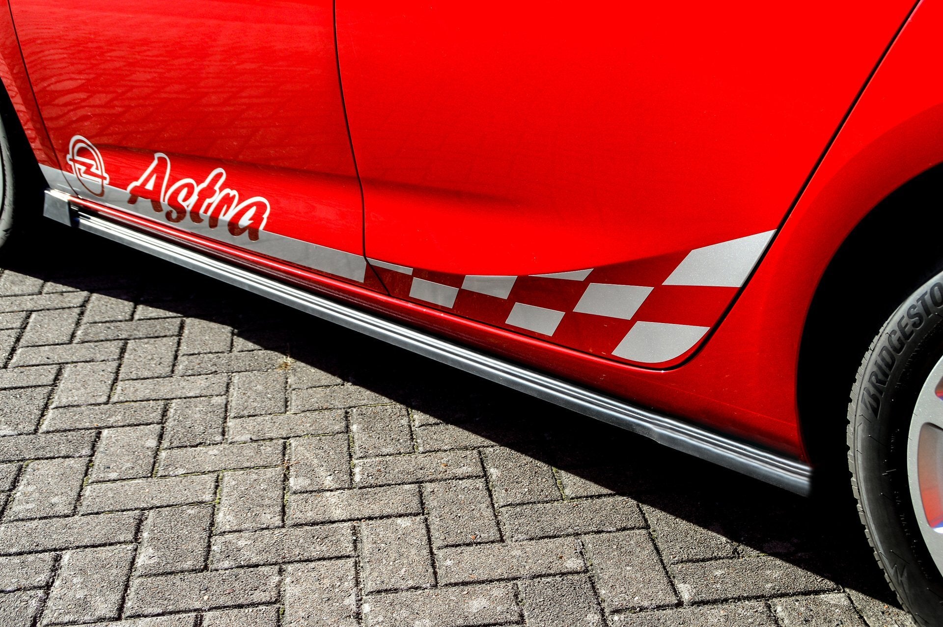 Seitenschwellersatz mit Wing Opel Astra K, Schrägheck Schwarz Glanz