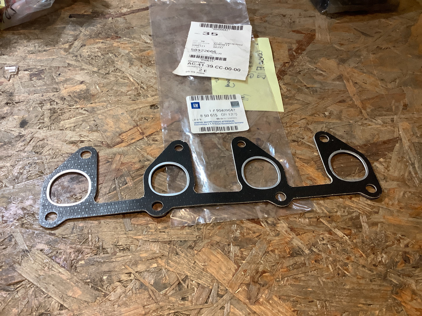 Opel Ascona B/C, Astra F/G, Corsa A/B Abgaskrümmerdichtung Original GM NEU