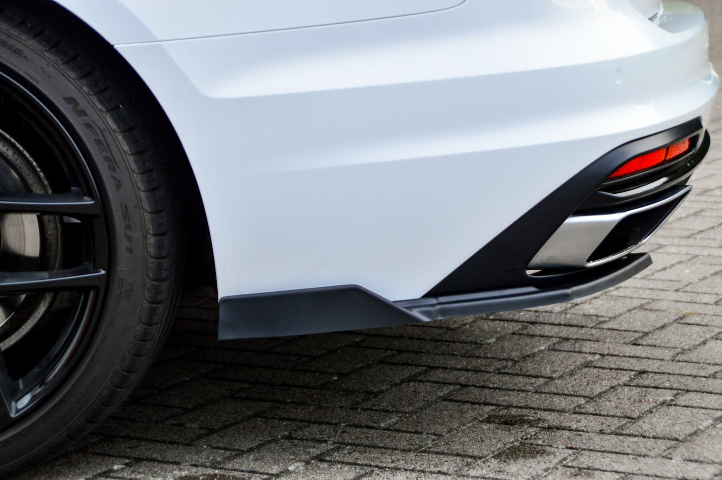 Heckansatz Seitenteile ABS Audi A4 Facelift, B9 8W ab Bj.:2019- Carbon