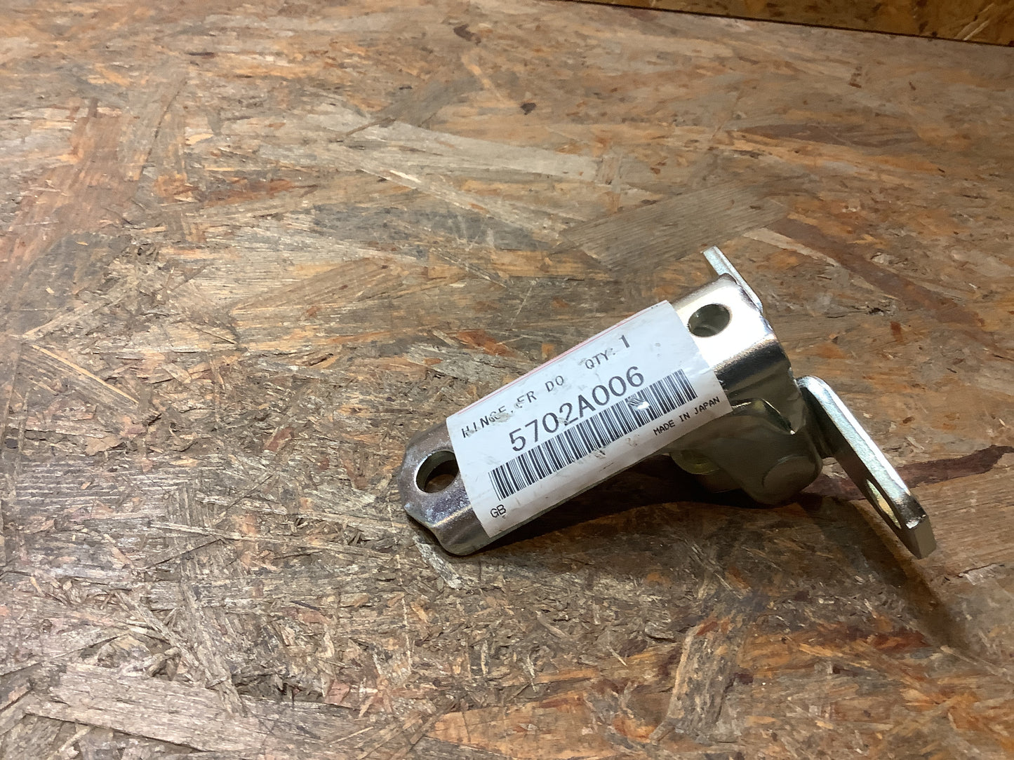 Mitsubishi ASX (GA) Mitsubishi Lancer Berlina CYO, 2.0L
Türscharnier H.L Original Mitsubishi NEU