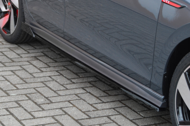 CUP 3 Seitenschweller Volkswagen Golf 8 GTD ( CD1) ab Bj.: 2020- Carbon