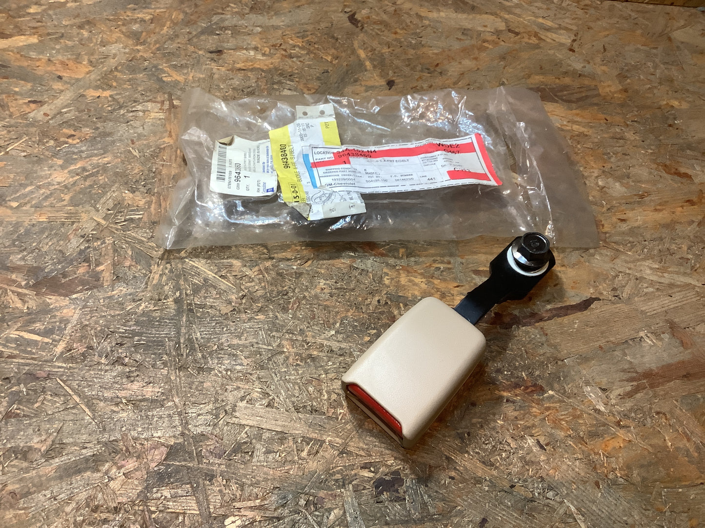 Chevrolet Aveo Anschnaller, Gurt vorne Original GM NEU